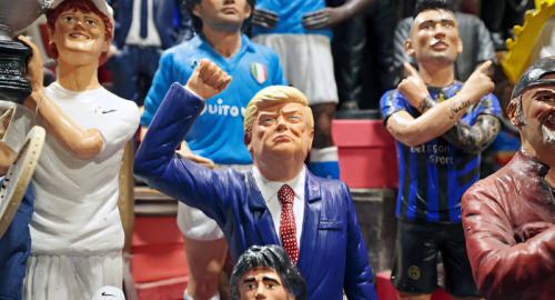 Il Segreto della Cravatta: Come i Ritratti Ufficiali di Trump Hanno Cambiato Immagine